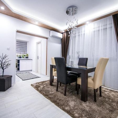 Apartman Nina II Sremska Mitrovica Exteriör bild
