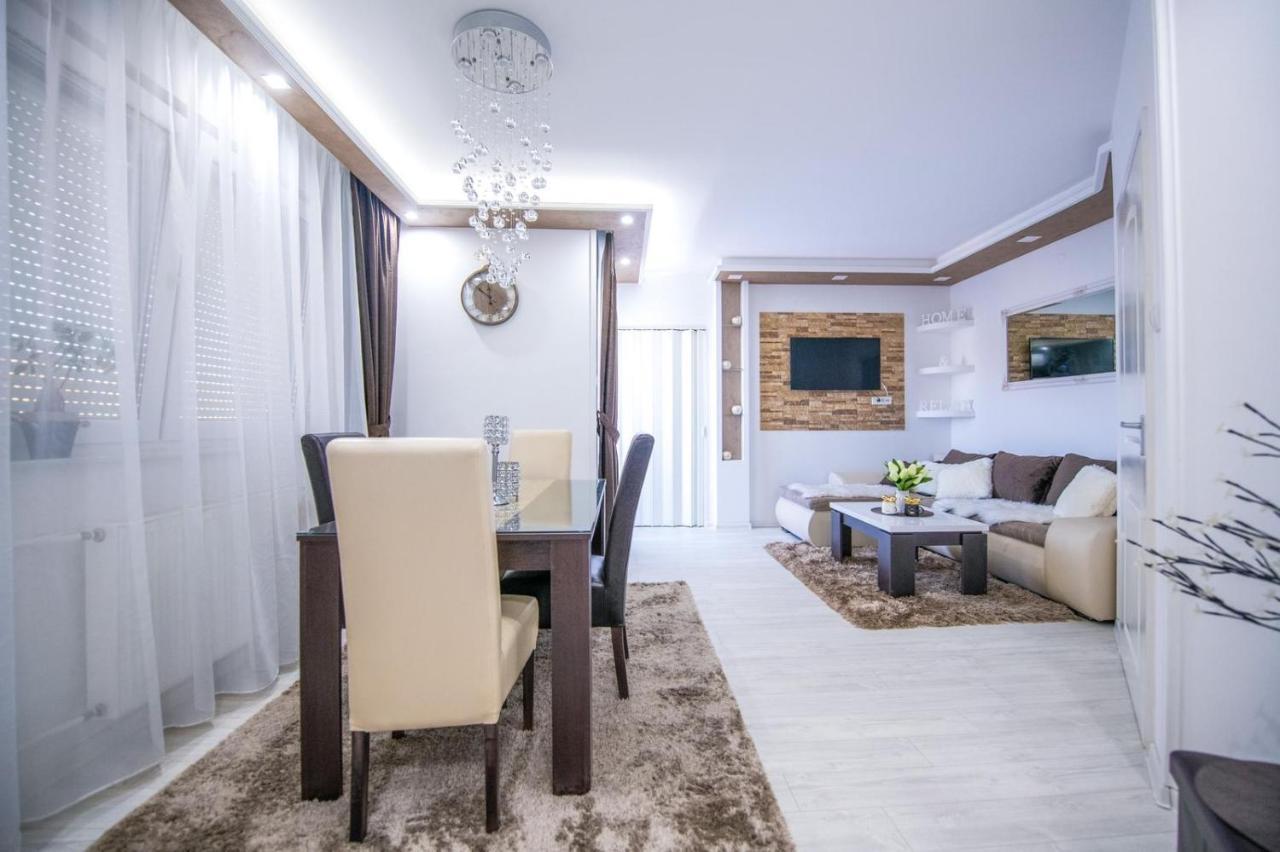 Apartman Nina II Sremska Mitrovica Exteriör bild